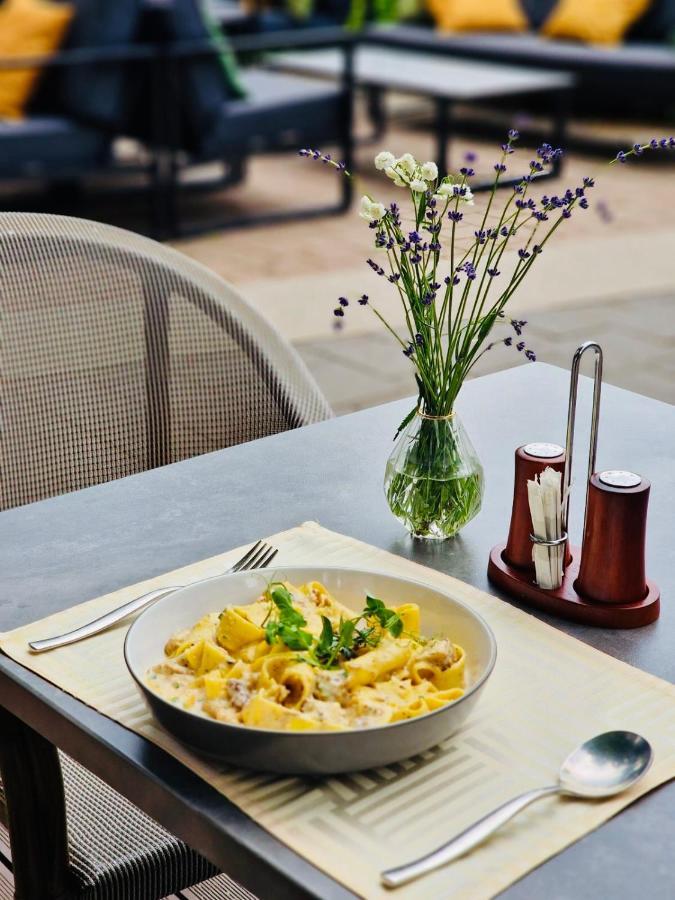 Villa Hotel 데브레첸 외부 사진