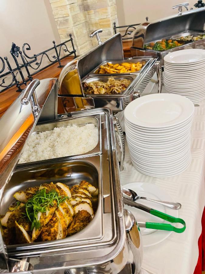 Villa Hotel 데브레첸 외부 사진