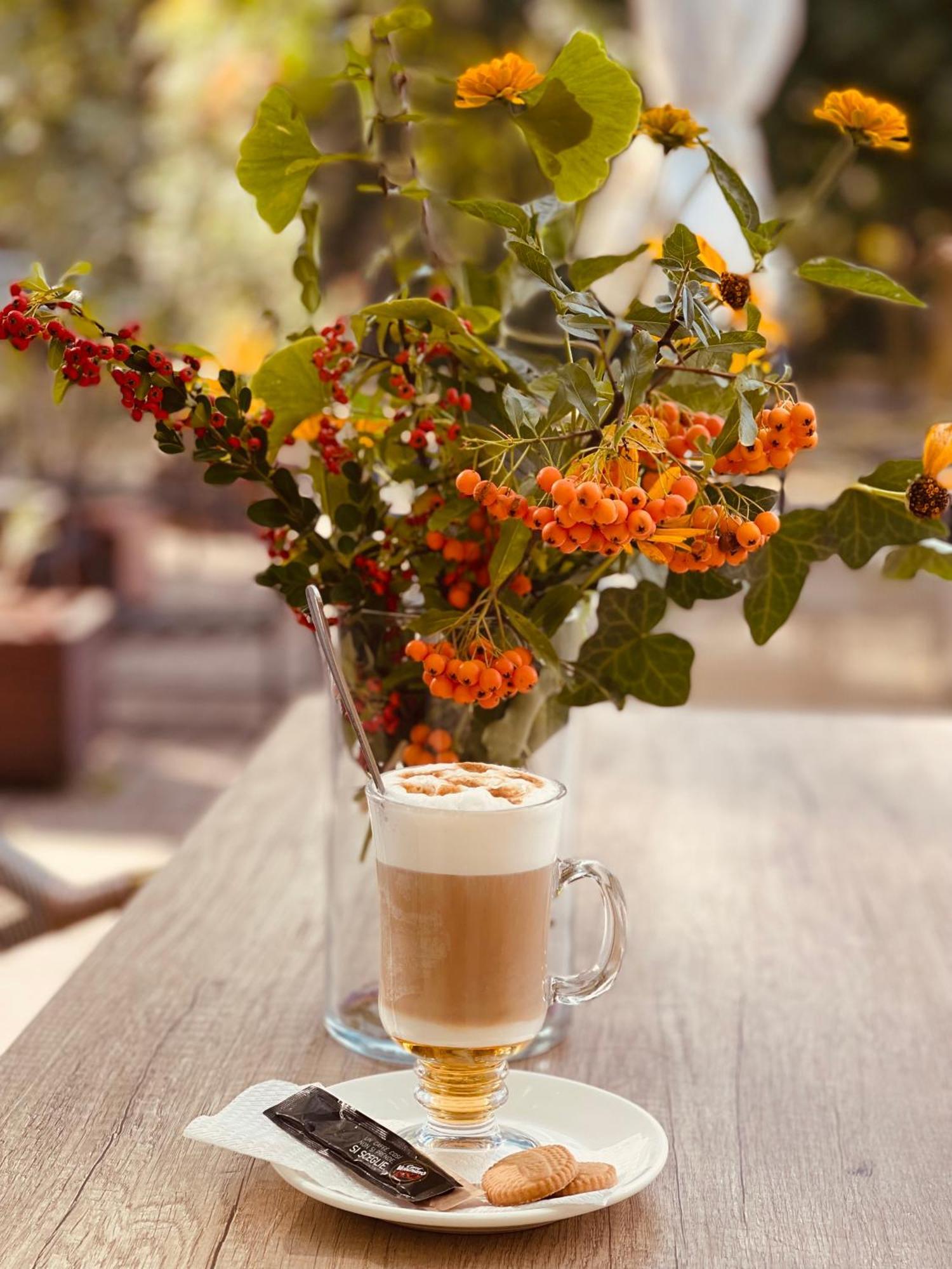 Villa Hotel 데브레첸 외부 사진