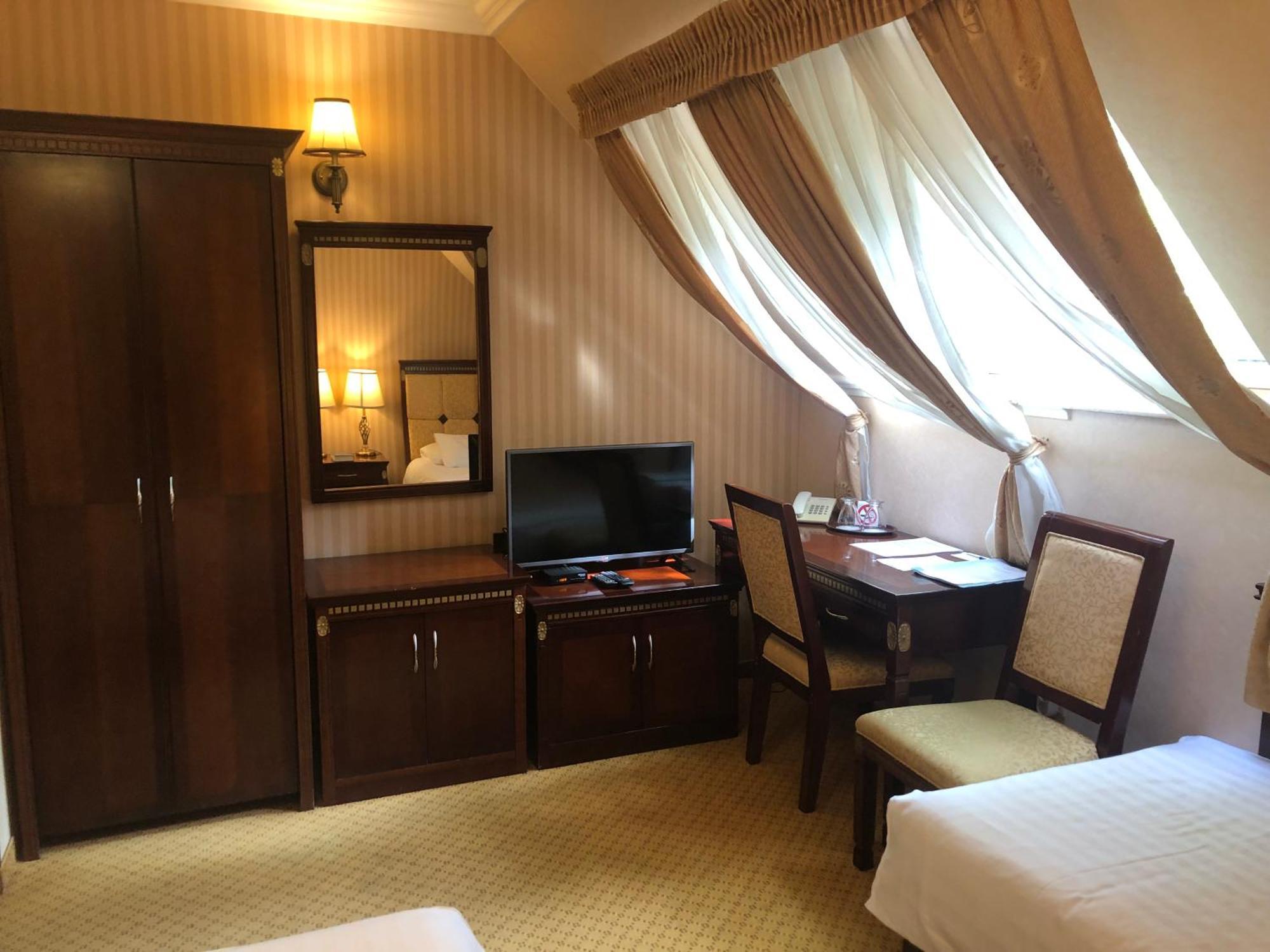 Villa Hotel 데브레첸 외부 사진